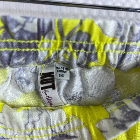 Kut from the Kloth Shorts Women's 14  Yellow Floral 100% Linen (M503)‎ - Picture 6 of 7